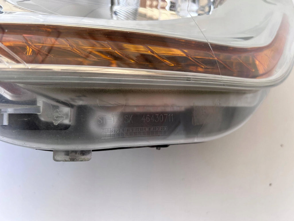 Frontscheinwerfer Citroën C4 II MCJ23820 Ein Stück (Rechts oder Links) Headlight