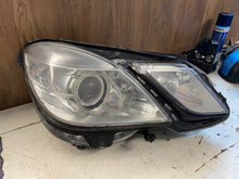 Laden Sie das Bild in den Galerie-Viewer, Frontscheinwerfer Mercedes-Benz W212 A2128200239 Xenon Rechts Headlight