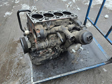 Laden Sie das Bild in den Galerie-Viewer, Motorblock Audi CNH 2.0 TDI 190PS 140kW Diesel Unkomplett