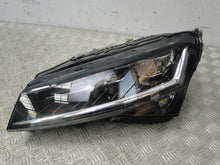 Laden Sie das Bild in den Galerie-Viewer, Frontscheinwerfer Skoda Superb III 3V1941015D LED Ein Stück (Rechts oder Links)