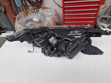 Load image into Gallery viewer, Frontscheinwerfer Toyota Land Cruiser 60-266 Full LED Links Headlight SCH1093340733dr
