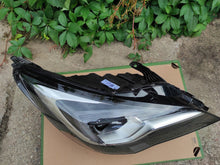 Laden Sie das Bild in den Galerie-Viewer, Frontscheinwerfer Opel Astra K 013488976 39055746 LED Rechts Headlight