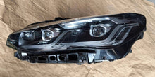 Laden Sie das Bild in den Galerie-Viewer, Frontscheinwerfer BMW 2 Active Tourer U06 5A4224707 12083050000EES41BQ Links SCH6006348995fk