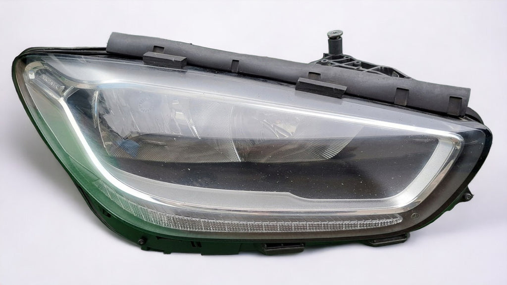 Frontscheinwerfer Mercedes-Benz W247 A2479067600KZ Halogen Rechts Headlight