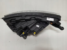Laden Sie das Bild in den Galerie-Viewer, Frontscheinwerfer Skoda Kamiq 658941015 LED Links Scheinwerfer Headlight SCH7238368380or