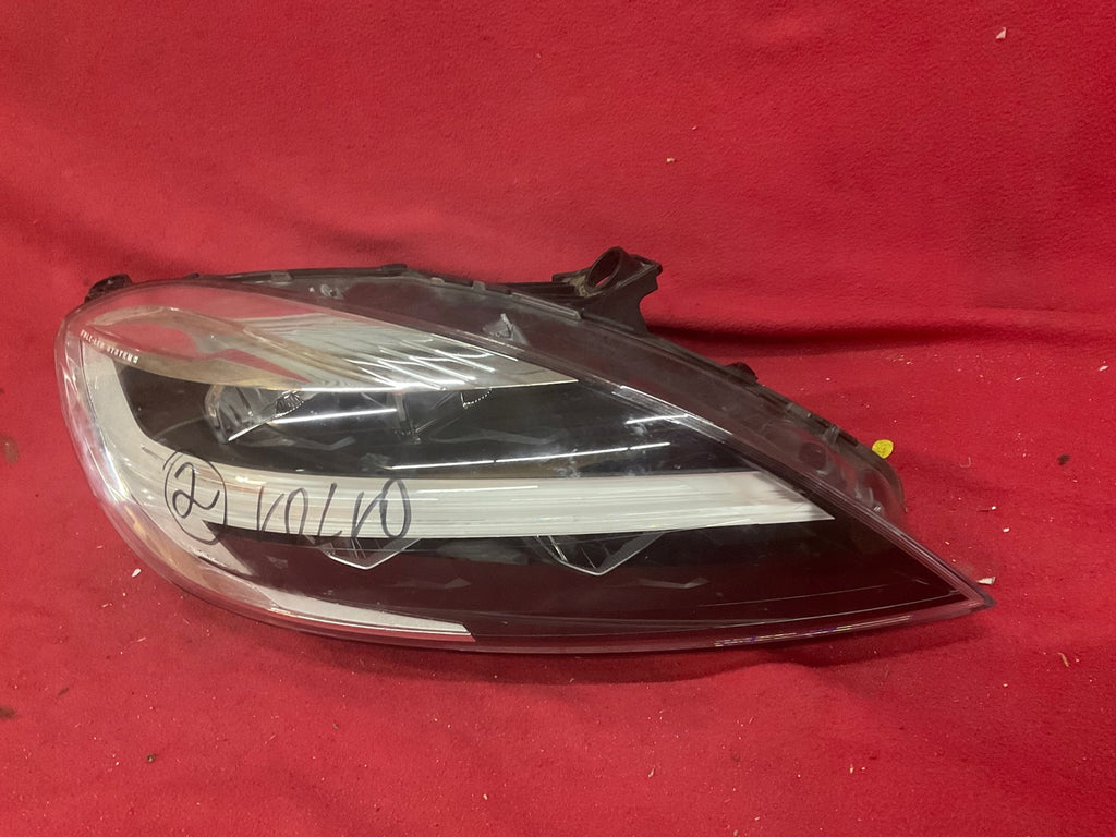 Frontscheinwerfer Volvo V40 31677023 Full LED Rechts Scheinwerfer Headlight SCH9419734453za