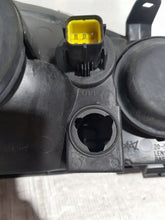 Laden Sie das Bild in den Galerie-Viewer, Frontscheinwerfer Toyota Avensis ARO21239 Links Scheinwerfer Headlight SCH2774950052ns