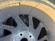 Laden Sie das Bild in den Galerie-Viewer, 1x Alufelge 17 Zoll 7.0" 5x112 40ET Glanz Schwarz 5NA601025P VW Tiguan Rim Wheel FEL5166795946hf