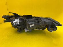 Laden Sie das Bild in den Galerie-Viewer, Frontscheinwerfer Mitsubishi Outlander III 8301D3-31 LED Links Headlight SCH4585300948jn