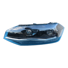 Laden Sie das Bild in den Galerie-Viewer, Frontscheinwerfer VW Polo 2G1941035B LED Links Scheinwerfer Headlight