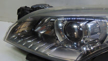 Laden Sie das Bild in den Galerie-Viewer, Frontscheinwerfer Renault Megane III 260606389R Xenon Links Headlight