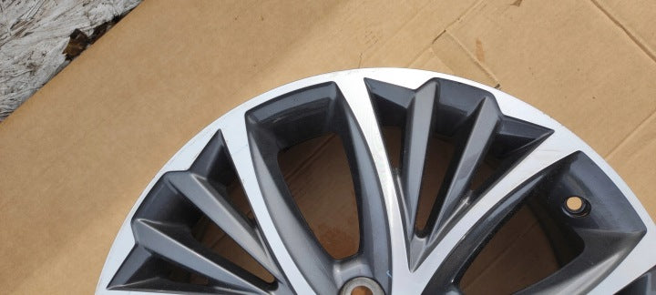 1x Alufelge 17 Zoll 6.5" 5x114.3 50ET Toyota Yaris Rim Wheel FEL8168367409nk