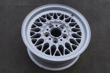 Load image into Gallery viewer, 1x Alufelge 15 Zoll 7.0&quot; 5x120 20ET Silber 1179774 BMW E24 E32 E34 Rim Wheel