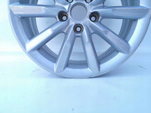 Laden Sie das Bild in den Galerie-Viewer, 1x Alufelge 17 Zoll 7.0" 5x112 43ET Glanz Silber 8U0601025BT Audi Q3 Rim Wheel FEL2385146867cw