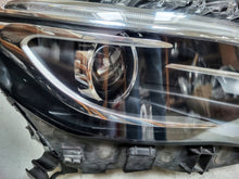 Load image into Gallery viewer, Frontscheinwerfer Mercedes-Benz X156 A1569061700 A1569061800 Xenon Ein Satz SCH3780094298ej