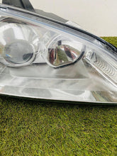 Load image into Gallery viewer, Frontscheinwerfer Ford Focus 4M51-13099-FD Xenon Rechts Scheinwerfer Headlight