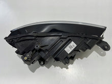 Laden Sie das Bild in den Galerie-Viewer, Frontscheinwerfer Skoda Scala 657941015A Links Scheinwerfer Headlight SCH5873216126qf