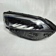 Laden Sie das Bild in den Galerie-Viewer, Frontscheinwerfer Mercedes-Benz W177 A1779062106 Links Scheinwerfer Headlight SCH7081296098pr