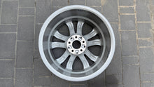Load image into Gallery viewer, 1x Alufelge 17 Zoll 7.0" 5x112 48 5ET Glanz Grau A2054010200 Mercedes-Benz FEL8434154780oi