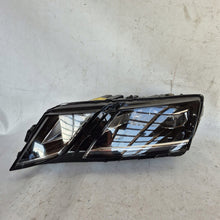 Load image into Gallery viewer, Frontscheinwerfer Skoda Octavia III 5E1941007E Full LED Links Headlight SCH8129087599dk