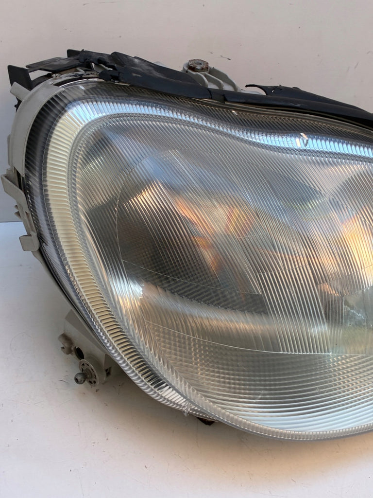 Frontscheinwerfer Mercedes-Benz W220 A2208200861 Rechts Scheinwerfer Headlight SCH3190650595pw