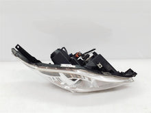 Laden Sie das Bild in den Galerie-Viewer, Frontscheinwerfer Mazda 5 V 149002A011A P5117R Xenon Rechts Headlight