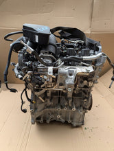 Load image into Gallery viewer, Motor Mercedes-Benz W247 110116806R 1.3 61TKm Benzin Engine Komplett