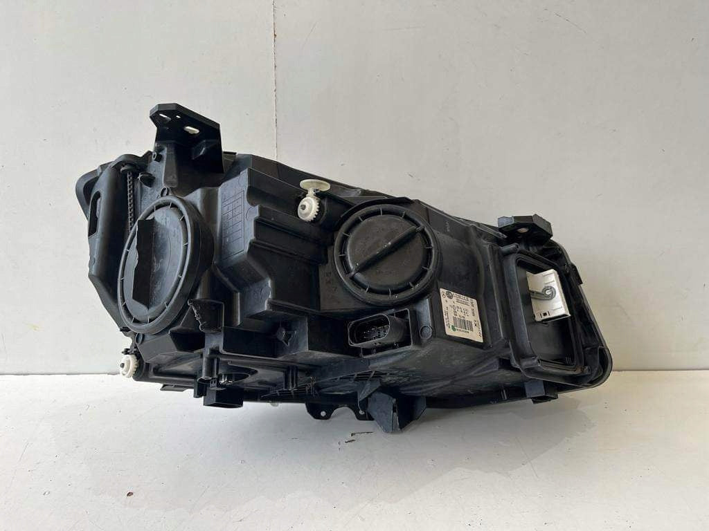 Frontscheinwerfer Mercedes-Benz A1768201161 1EX010818-21 Links Headlight