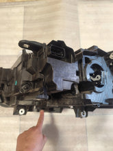 Load image into Gallery viewer, Frontscheinwerfer BMW X1 F48 63117472250-06 Rechts Scheinwerfer Headlight SCH5490648372lf