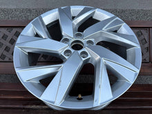 Laden Sie das Bild in den Galerie-Viewer, 1x Alufelge 18 Zoll 7.0" 5x112 43ET Glanz Silber 5NA601025AD VW Tiguan Rim Wheel FEL2598388958vu