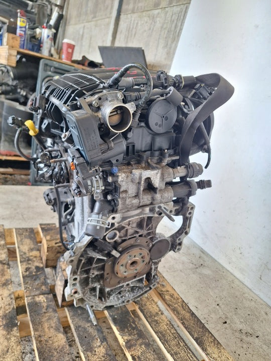 Motor Peugeot 208 HM01 1.2 VTI 150TKm Benzin Engine Komplett MOT5004735309bz