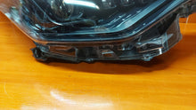 Laden Sie das Bild in den Galerie-Viewer, Frontscheinwerfer Toyota Chr C-Hr 81110-YP280 LED Rechts Scheinwerfer Headlight SCH1958598251zd