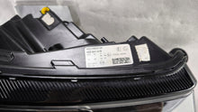 Laden Sie das Bild in den Galerie-Viewer, Frontscheinwerfer Skoda Kamiq 658941016 LED Rechts Scheinwerfer Headlight SCH7249115288dy