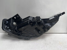 Laden Sie das Bild in den Galerie-Viewer, Frontscheinwerfer Kia Rio IV A1210965 Rechts Scheinwerfer Headlight SCH6367086300mr