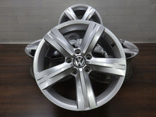 Load image into Gallery viewer, 4x Alufelge 17 Zoll 7.5" 5x112 47ET Glanz Silber 3AA601025 VW Passat B7 FEL1025988885at