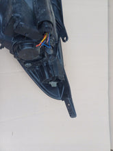 Laden Sie das Bild in den Galerie-Viewer, Frontscheinwerfer Hyundai I20 92102-4P000 Rechts Scheinwerfer Headlight SCH3378803345yb