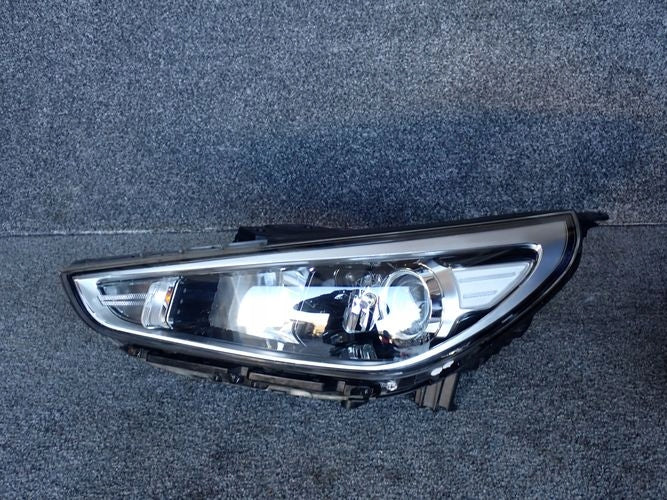 Frontscheinwerfer Hyundai I30 III L00900214Y1 Links Scheinwerfer Headlight