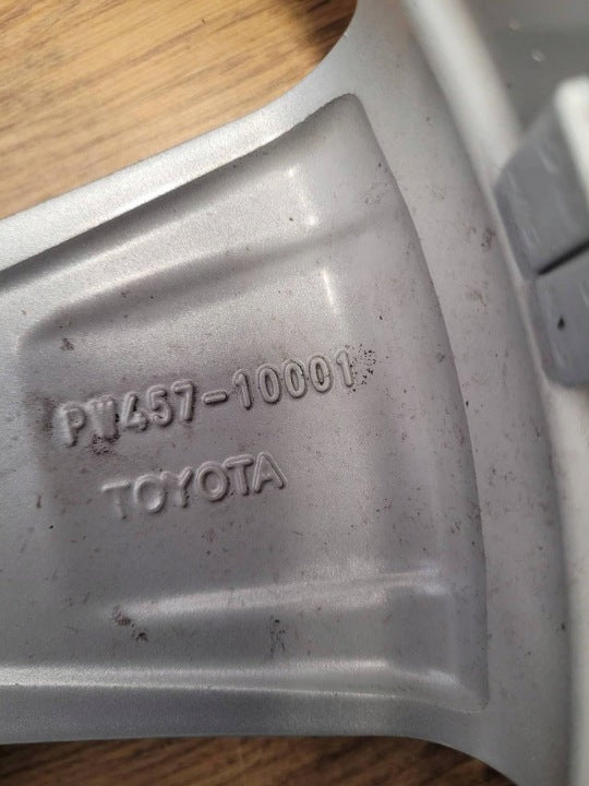 1x Alufelge 17 Zoll 5x114.3 Weiß PW45710001 Toyota C-Hr Rim Wheel FEL2703716110rf