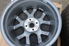 Laden Sie das Bild in den Galerie-Viewer, 1x Alufelge 17 Zoll 7.0" 4x108 47 5ET Glanz Grau N1BC-1007- Ford Fiesta Ecosport FEL2344270448gy