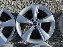 Laden Sie das Bild in den Galerie-Viewer, 4x Alufelge 19 Zoll 7.0" 5x112 34ET Glanz Silber 80A601025 Audi Rim Wheel FEL6684374244gy