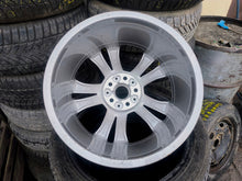 Load image into Gallery viewer, 1x Alufelge 18 Zoll 7.5" 5x120 51ET Schwarz 6856069 BMW X1 F48 Rim Wheel FEL4258484235pn