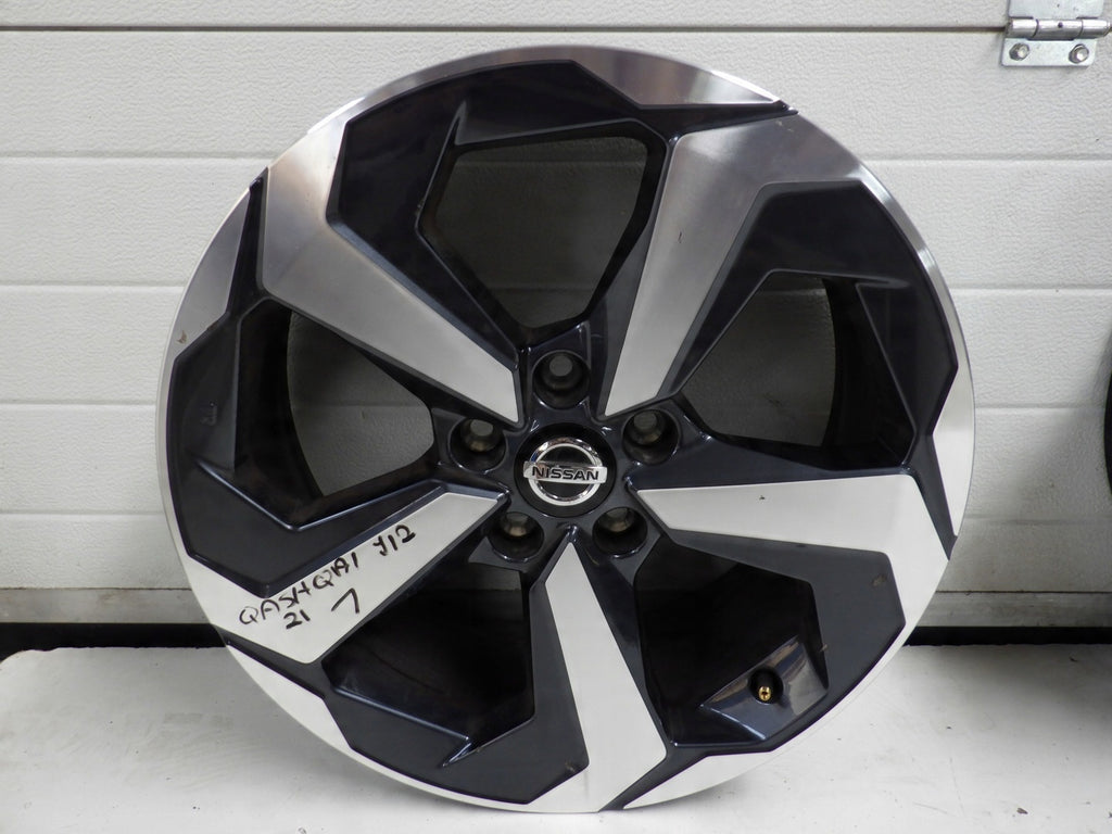 1x Alufelge 18 Zoll 7.0" 5x114.3 45ET Glanz Graphit Nissan III 1 Qashqai J12