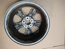 Laden Sie das Bild in den Galerie-Viewer, 1x Alufelge 17 Zoll 7.5" 5x112 52ET Glanz Silber 6856065 BMW F39 F48 Rim Wheel FEL4543976350ft