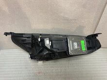 Laden Sie das Bild in den Galerie-Viewer, Frontscheinwerfer Ford Focus JX7B-13E015-CE Full LED Links Headlight SCH3185426088dt
