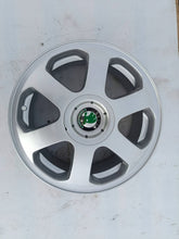 Load image into Gallery viewer, 1x Alufelge 15 Zoll 43ET Glanz Silber 1U0601025A Skoda Octavia I Rim Wheel FEL1447032344uo