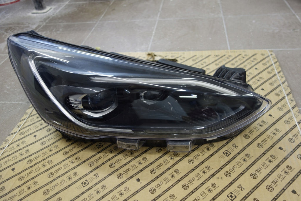 Frontscheinwerfer Ford Focus JX7B-13E016-CE LED Rechts Scheinwerfer Headlight