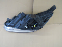 Laden Sie das Bild in den Galerie-Viewer, Frontscheinwerfer Ford Focus Rechts Scheinwerfer Headlight SCH9067864196zs