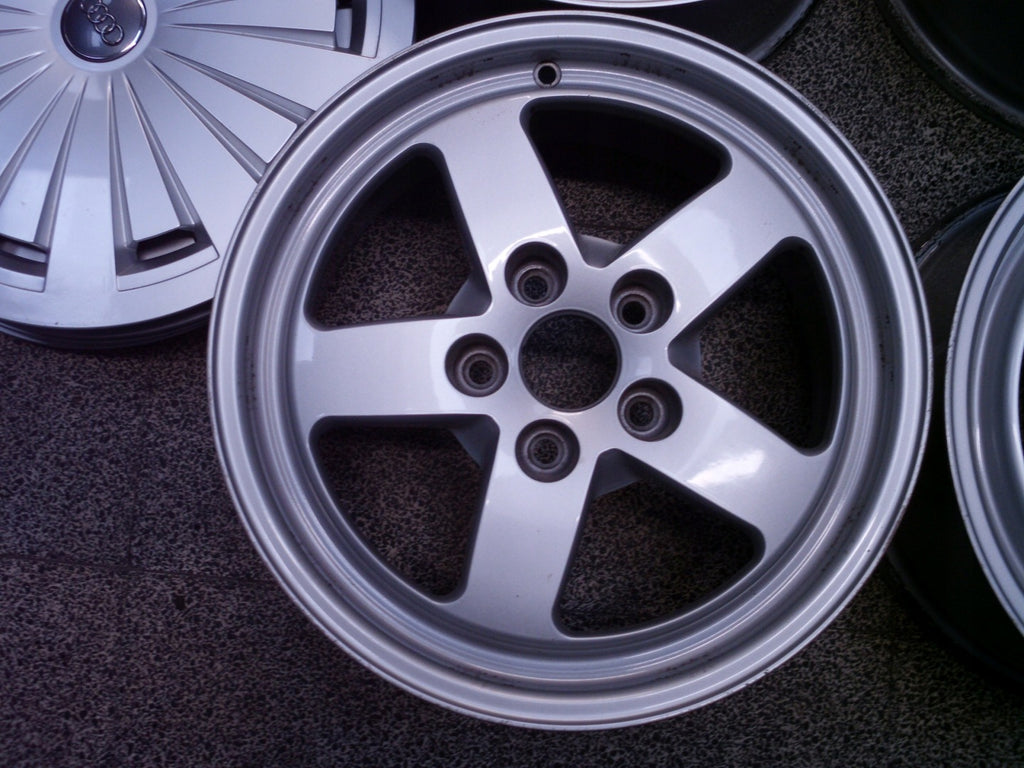 4x Alufelge 16 Zoll 7.0" 5x112 35ET Glanz Silber 8W0601025 Audi I Rim Wheel FEL3333767714ud