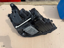 Laden Sie das Bild in den Galerie-Viewer, Frontscheinwerfer Mercedes-Benz W213 A2139064504 LED Links Headlight SCH9309717459mj