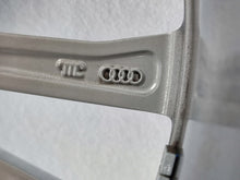 Load image into Gallery viewer, 1x Alufelge 18 Zoll 8.0" 5x112 39ET Glanz Silber 4K0601025C Audi A6 C8 Rim Wheel FEL5820867687da